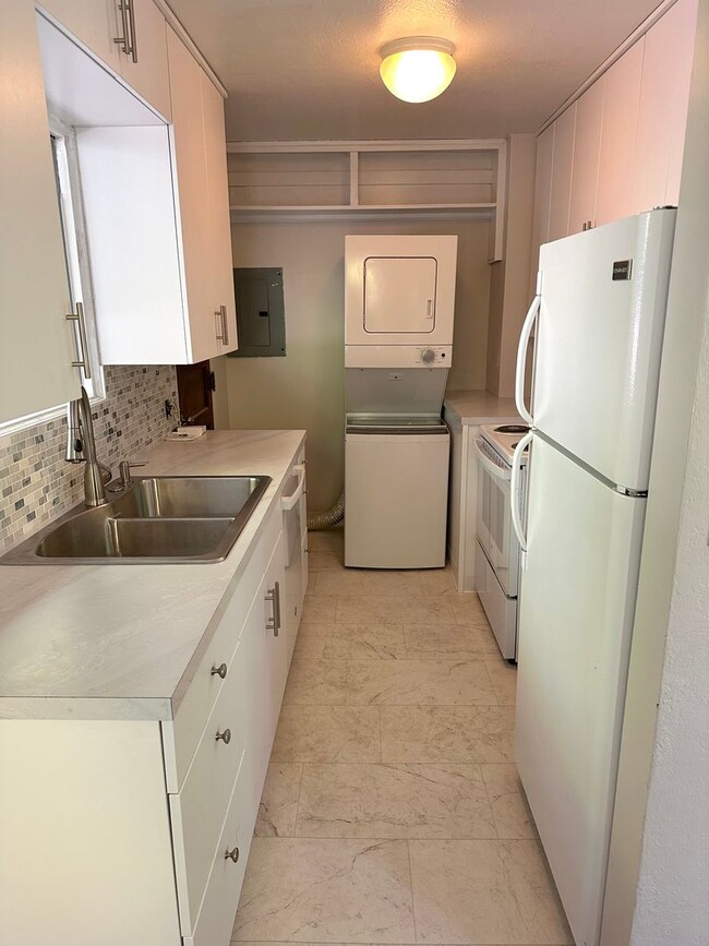Foto del edificio - 1-Bedroom in North End