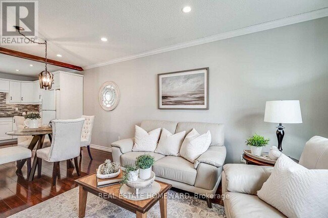 Photo du bâtiment - 220 William Roe Blvd