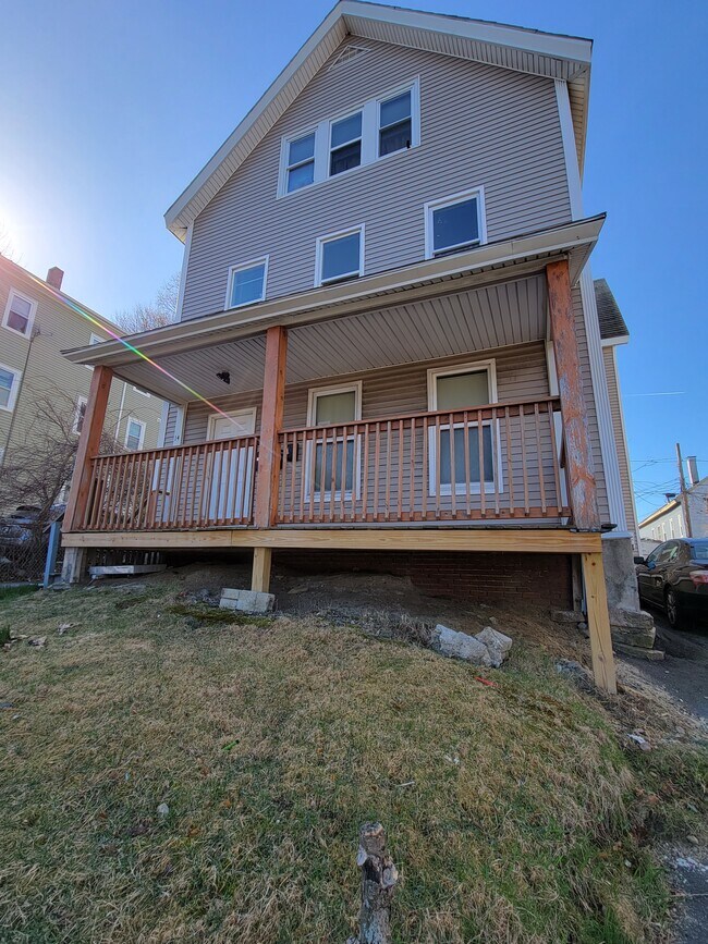 14 Ingalls St Unit 3, Worcester, MA 01604 14 Ingalls St Worcester, MA