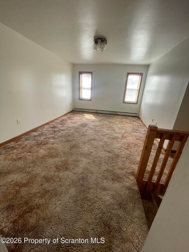 Building Photo - 715 Mill St