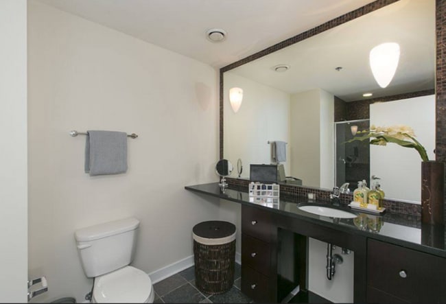 Foto del edificio - 665 W Wayman St