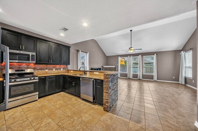Foto del edificio - 11623 Greensbrook Garden Dr