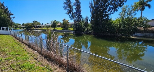 Foto del edificio - 420 SE 15th Terrace