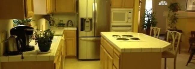 Building Photo - 1000 Teal Ct