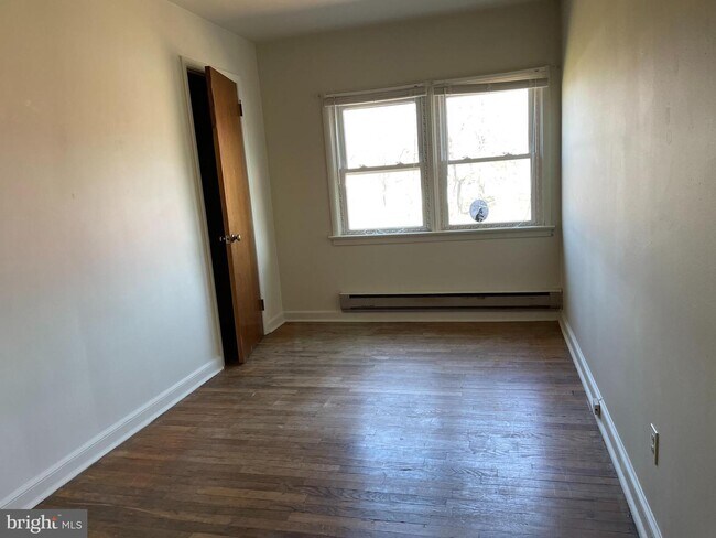 Building Photo - 116 Richlandtown Pike