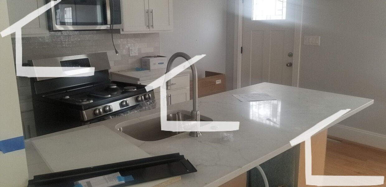 Primary Photo - Newly built 3 bedroom unit in Brighton!