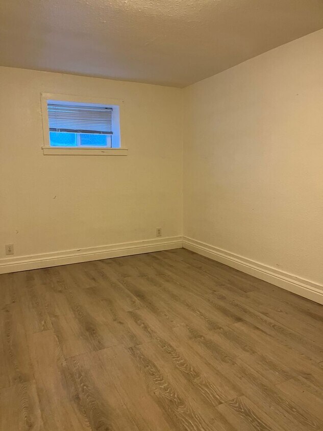 Primary Photo - 1 bedroom/1 bath basement apartment in Elko