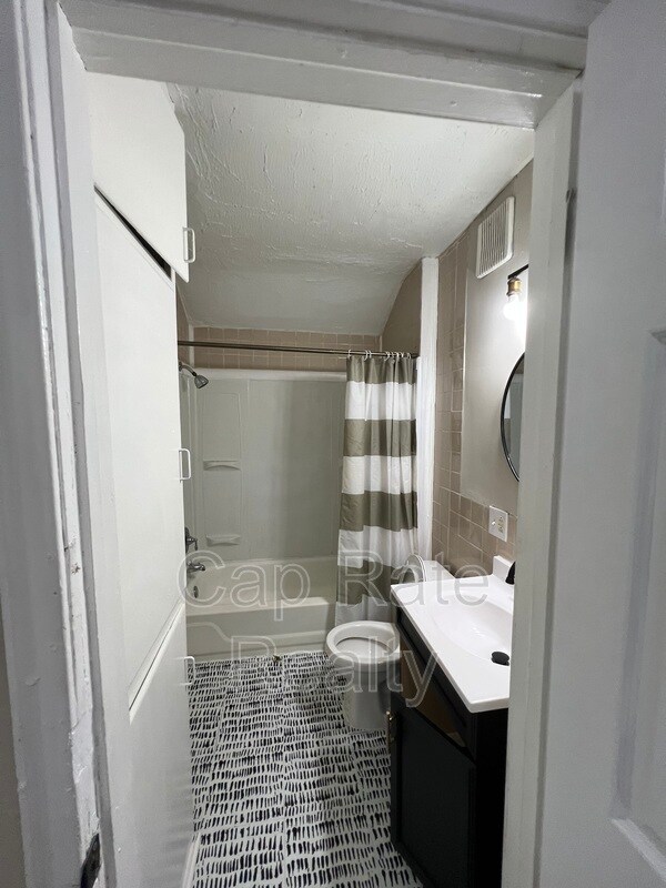 Foto del edificio - 59 N Waverly St