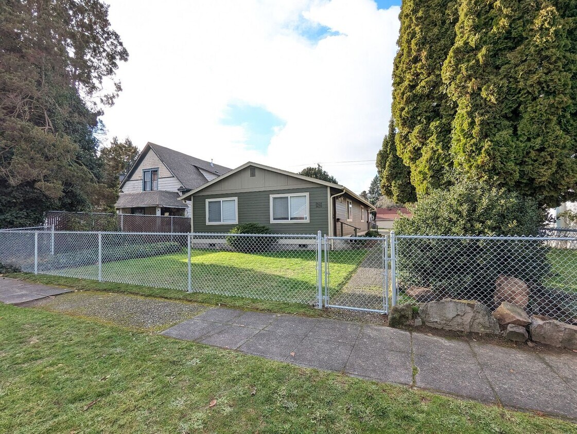 36183620 S K St Unit 3618, WA 98418 Room for Rent in