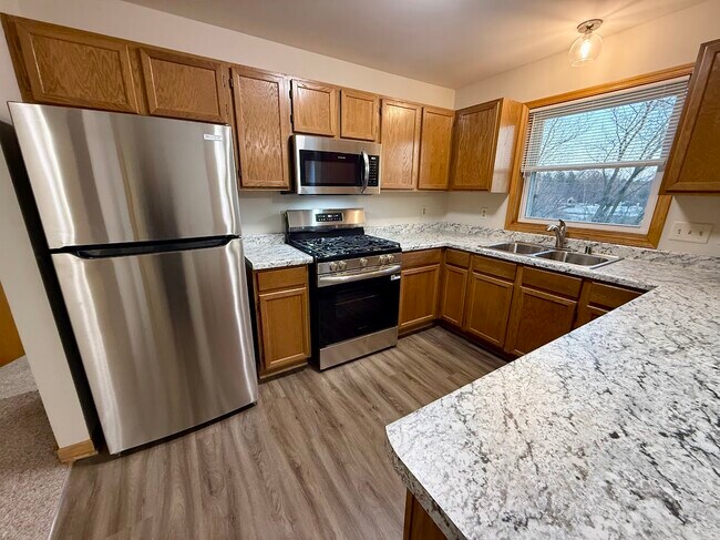 Cocina 3 - 2042 Cliff Alex Ct S