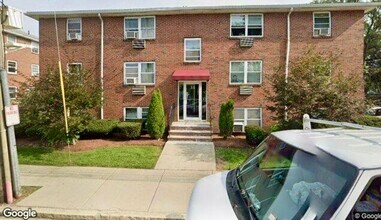 Building Photo - 39 Montvale Ave