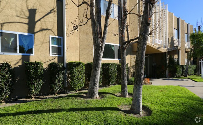Foto del edificio - 1901 Peyton Ave