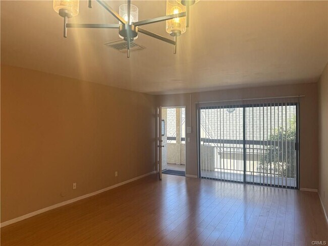 Foto del edificio - 1022 Irving Ave