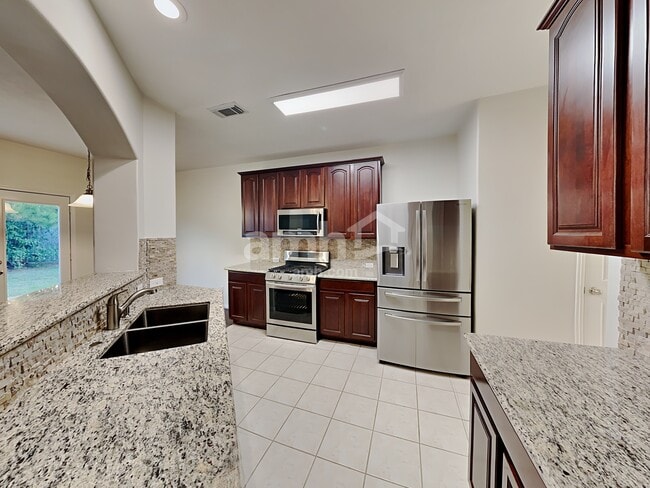 Building Photo - 25504 Oakhurst Trails Ct