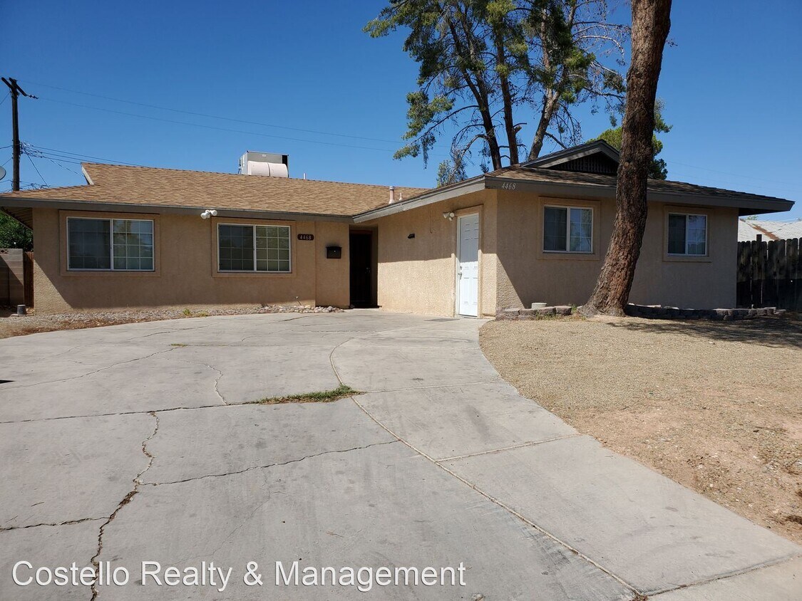 Primary Photo - 3 br, 2 bath House - 4468 East Flamingo Rd