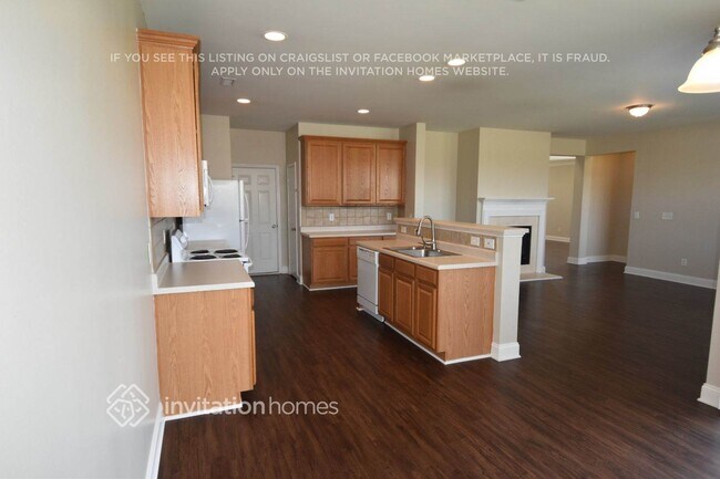 Building Photo - 208 Edgecroft Way