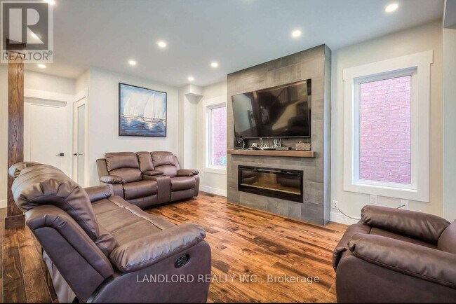 Photo du bâtiment - 5943 Brookhaven Way