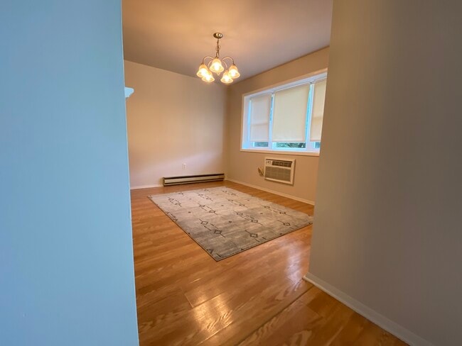 Building Photo - Spring Forge Apartments