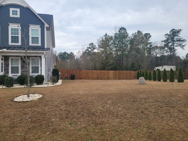 Building Photo - Gorgeous 4 bedroom!!!