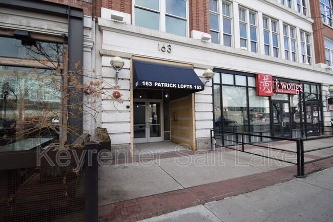 Building Photo - 163 W 200 S