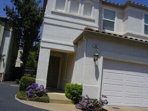 Building Photo - 112 Refosco Ct