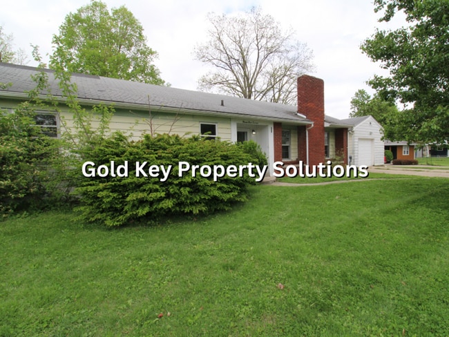 Building Photo - Large 3 BR 1 BA House with Garage and Central Air SECTION 8 APPROVED