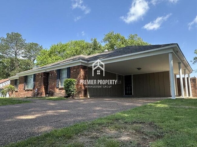 Building Photo - 5288 Oak Meadow Ave