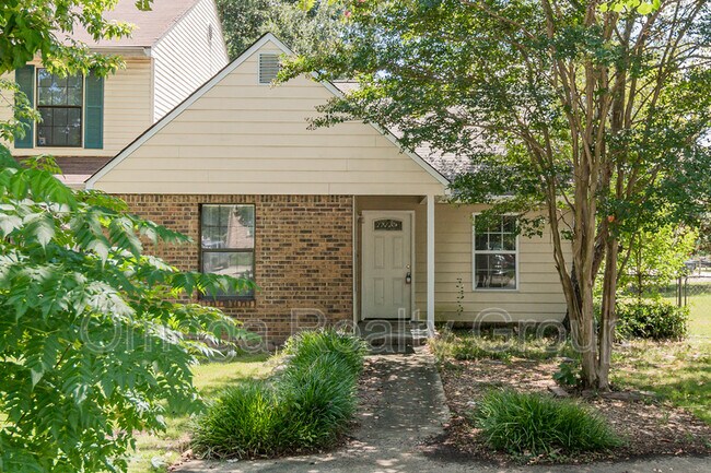Foto del edificio - 721 Cahaba Manor Ct