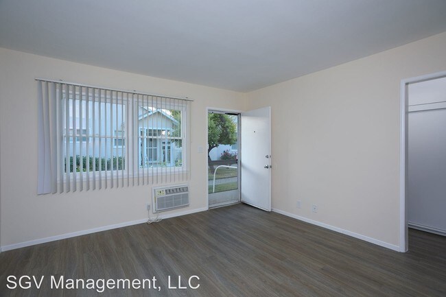 Foto del edificio - 216-220 W Lime Ave