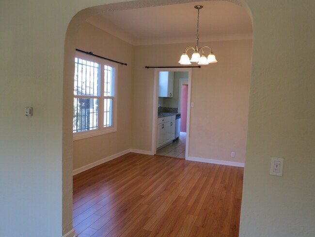 Building Photo - 5105 W 20th St