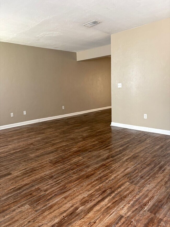 Foto del edificio - 2 story townhouse near TMH!!!