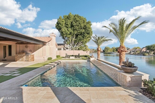 Building Photo - 6991 W Firebird Dr