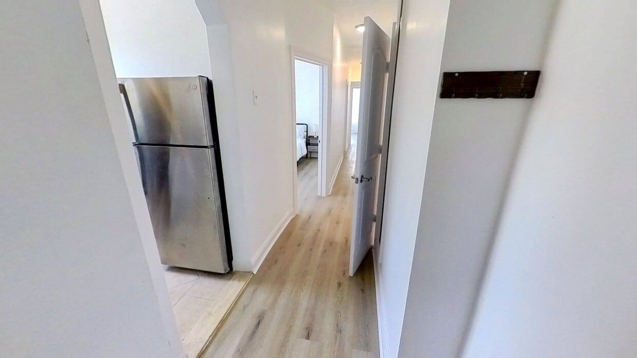 Photo - Private bedroom in 4 bed/1 bath Home