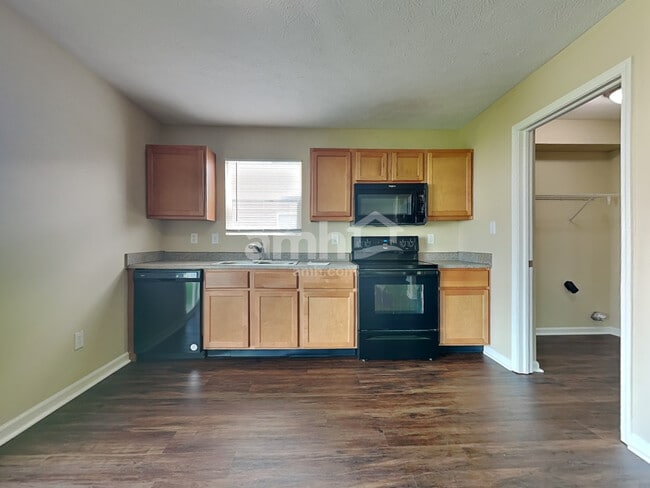 Building Photo - 4039 Tahoe Dr