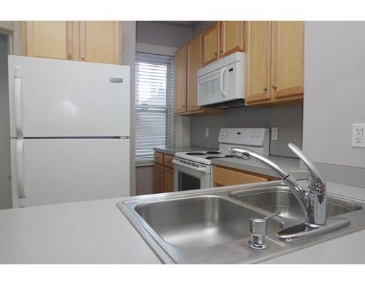 Building Photo - 59 Snow Hill St