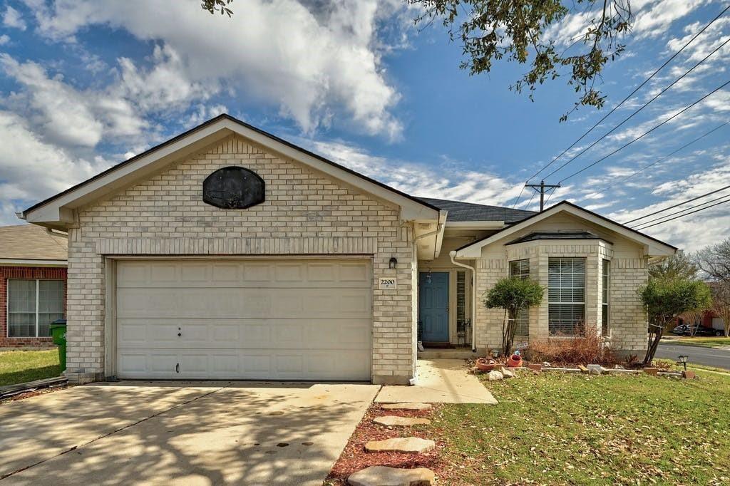 Primary Photo - 2200 Wisteria Way