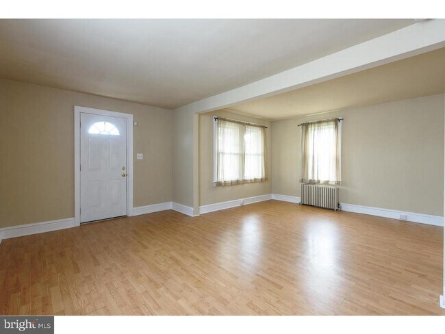 Foto del edificio - 374 Dehaven St