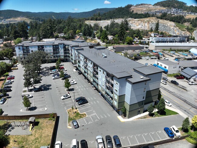 Extérieur 3D - 1085 Goldstream Ave