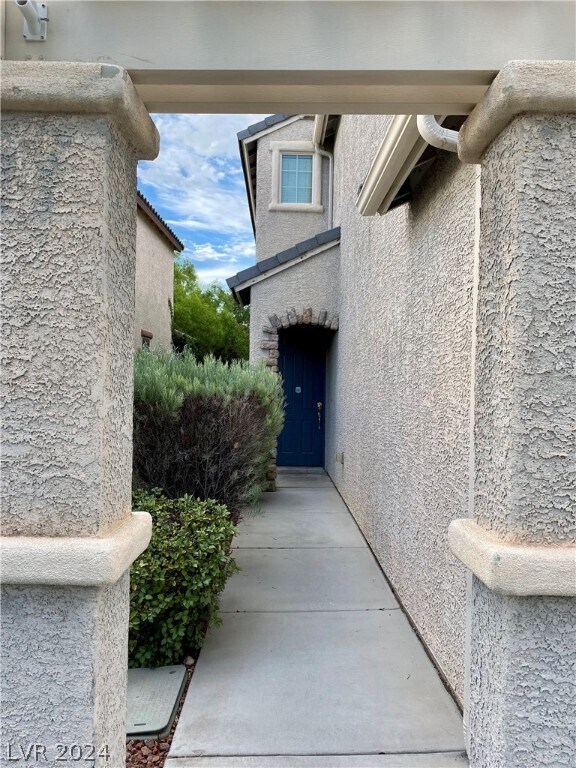 Building Photo - 10580 Calico Pines Ave