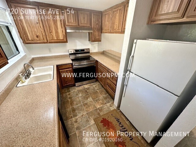 Foto del edificio - Fantastic Condo in East Roseville