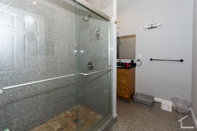 Foto del edificio - 47A Allston St
