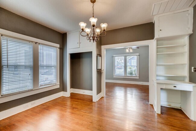 Foto del edificio - 826 W Mulberry Ave