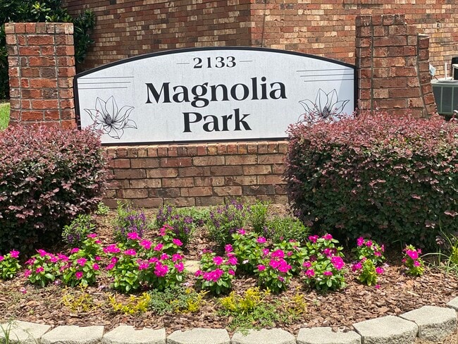 Building Photo - Magnolia Park Apartments