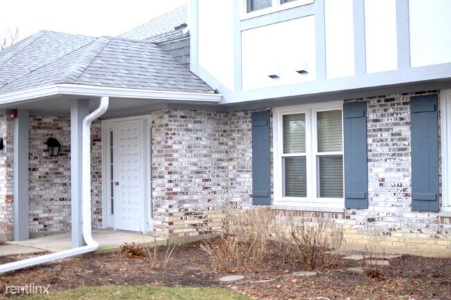 Building Photo - 2 br, 1 bath Condo - 1300 Coventry Cir