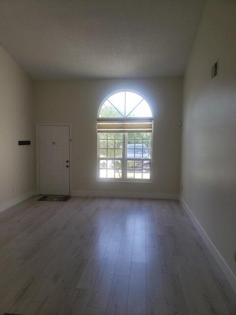 Building Photo - 8438 Dynasty Dr