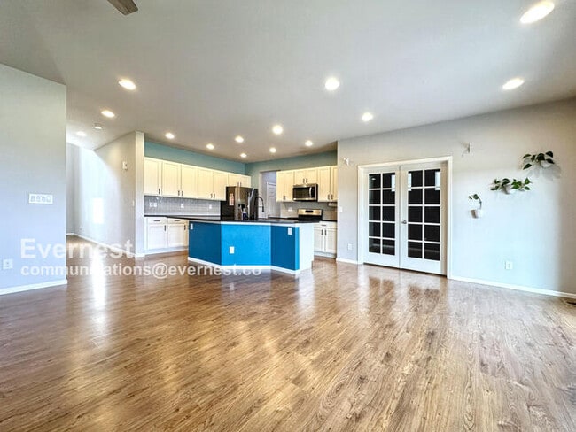 Building Photo - 15675 E 47th Dr