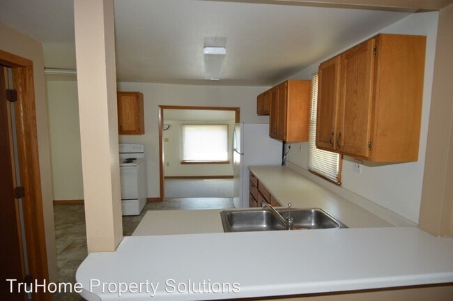 Building Photo - 2 br, 2 bath House - 905 N 4th St.