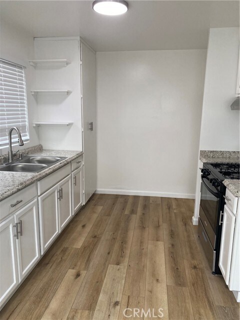 Building Photo - 324 Avenida Cabrillo