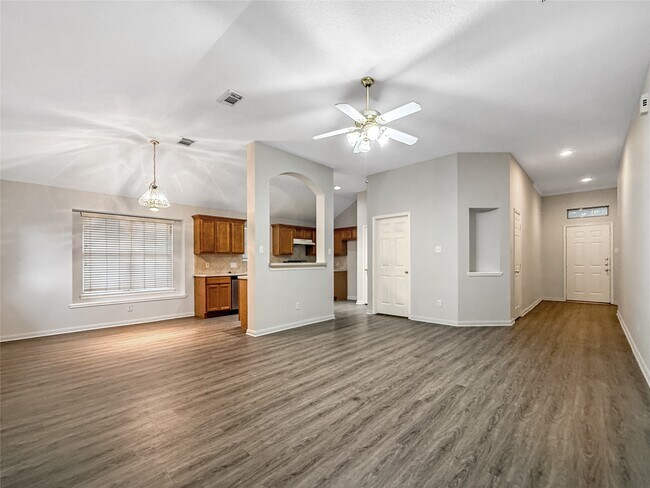 Foto del edificio - 3310 N Mason Rd