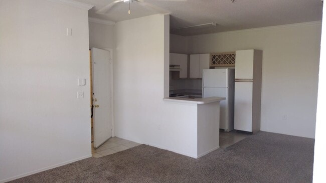 Building Photo - 2 Bed/1 Bath Apartment within Madison at M...